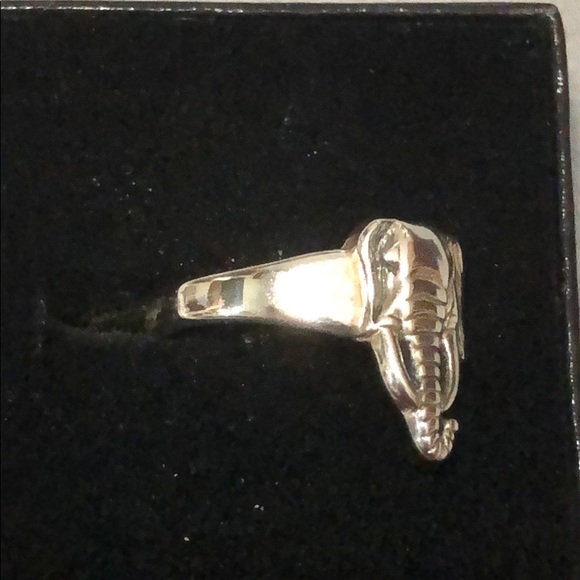 .925 sterling silver elephant ring - Picture 3 of 4